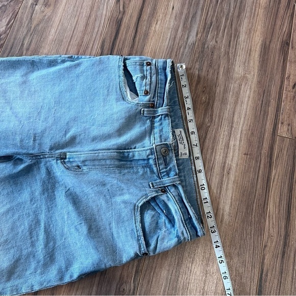 Abercrombie & Fitch Ultra High Rise Ankle Straight Jeans - Picture 6 of 6